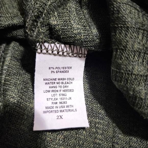 Dark Green Dress 👗 - Picture 6 of 7